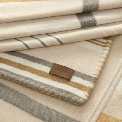 Home textiles: blankets, pillows and cashmere | Hermès USA